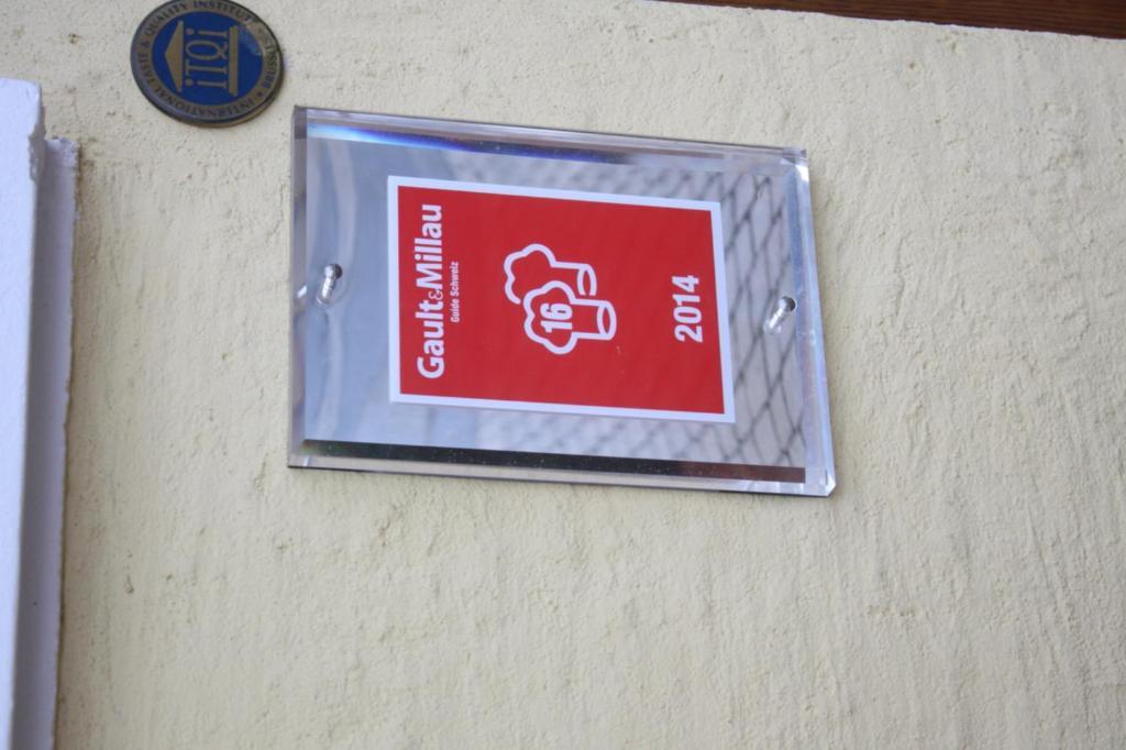 Auberge Communale Bogis Bossey Exteriör bild