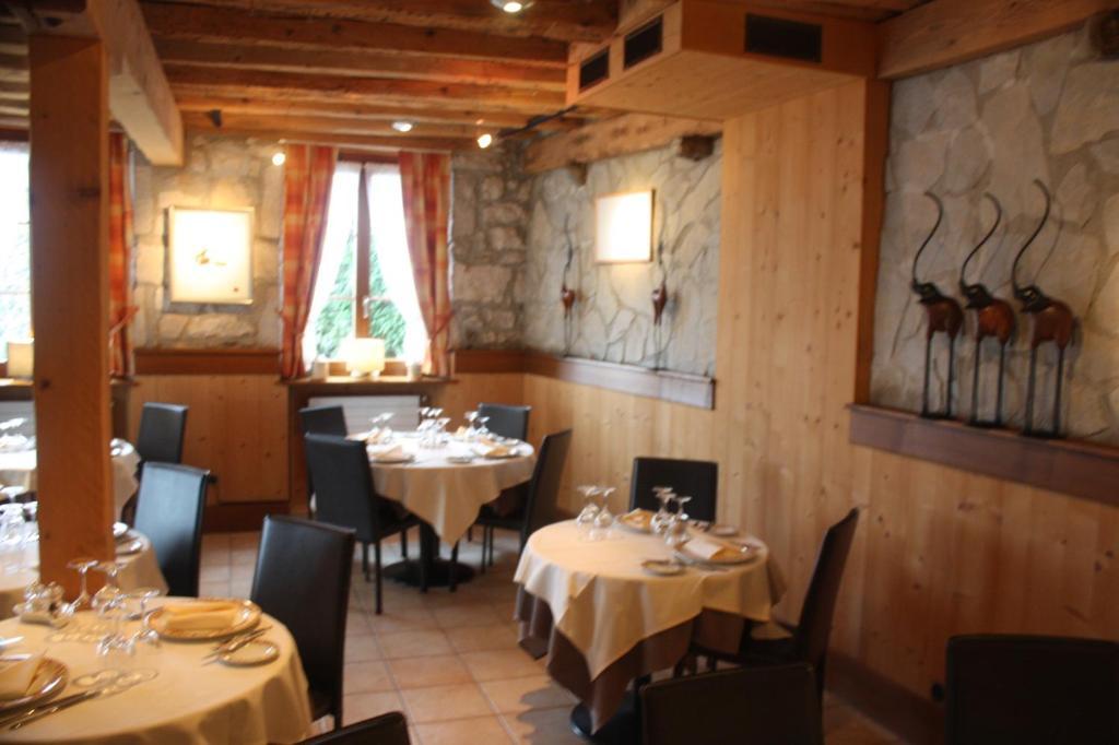 Auberge Communale Bogis Bossey Exteriör bild